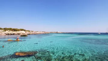 Egadi Day: Exclusive boat excursion to Favignana and Levanzo