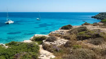 Egadi Wind Day: the Egadi Islands on a sailing boat