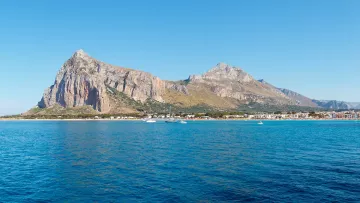 Walk to Monte Monaco