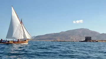 Giri in barca a vela storica nella costa Trapanese