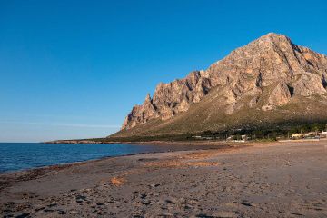 Monte Cofano: riserva naturale e mare favola