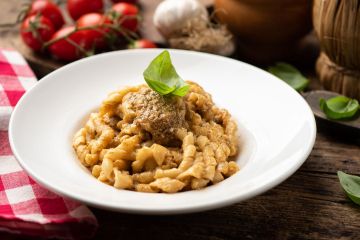 Le busiate al pesto trapanese e altri primi tradizionali